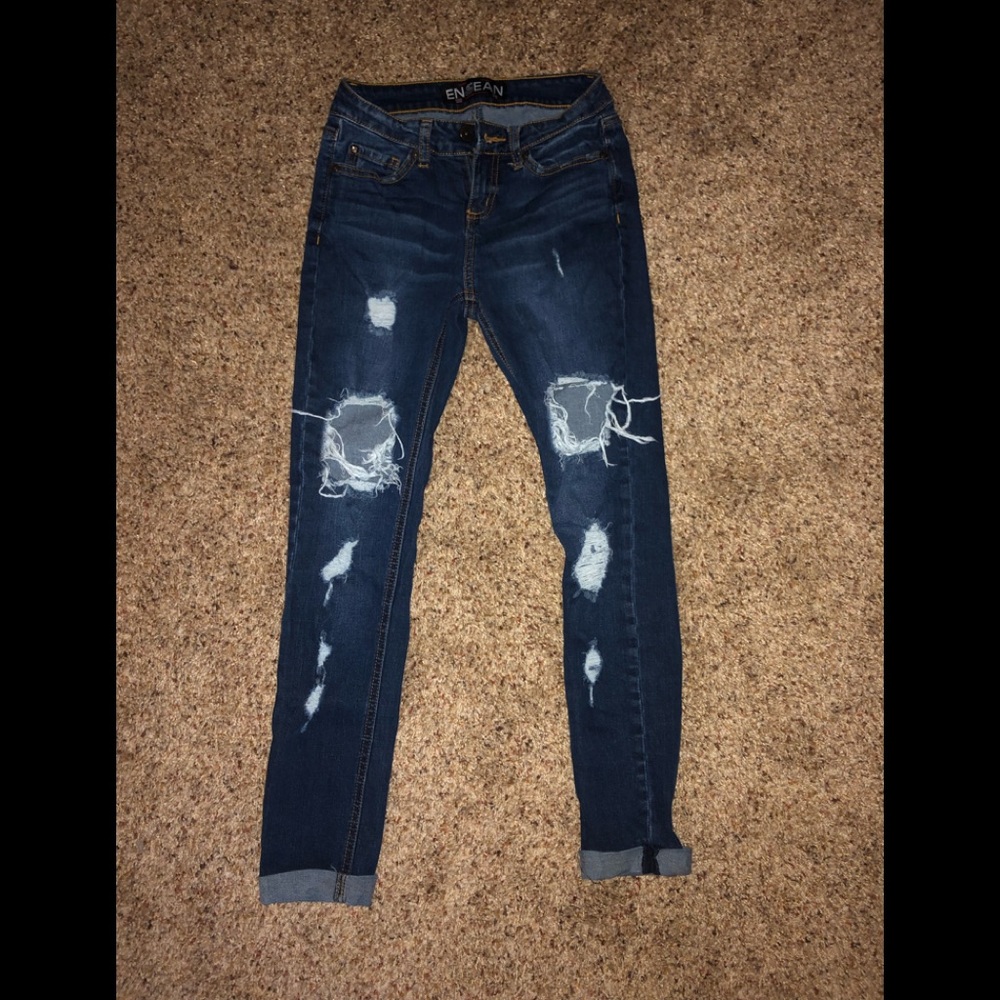 Ripped Skinny Jeans